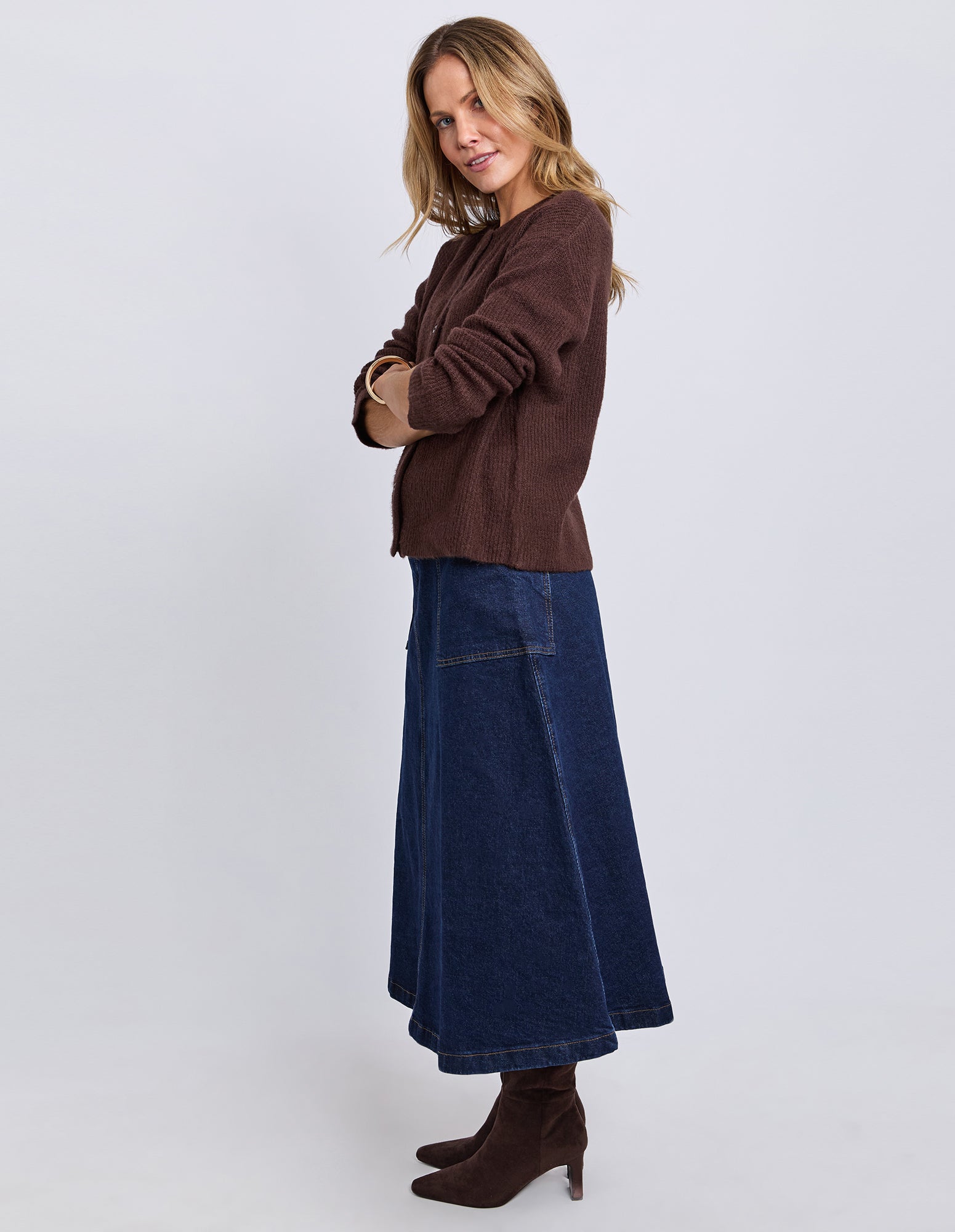 Foxwood Murphy Knit Cardi in Coffee Bean, showcasing the cozy, textured knit fabric and classic cardigan style.