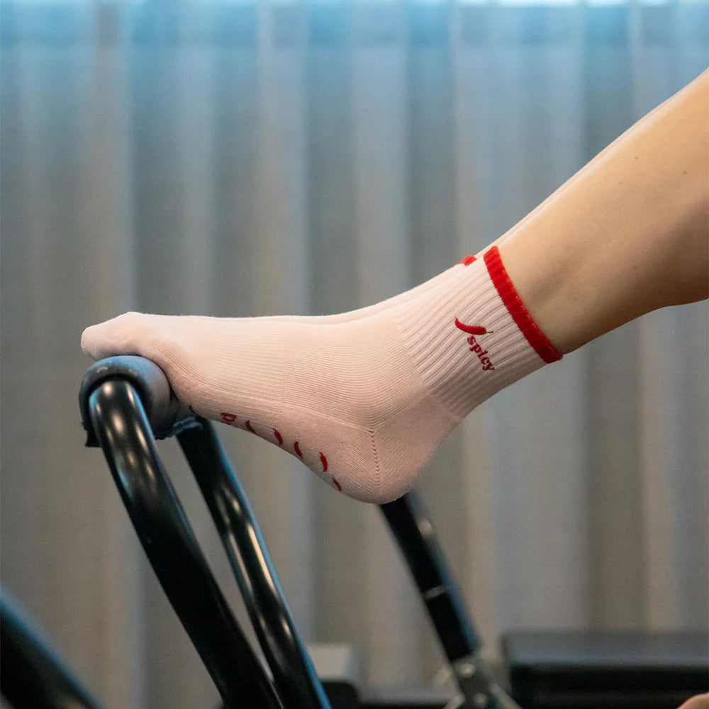 PILATES GRIP SOCKS - SPICY CHILLI