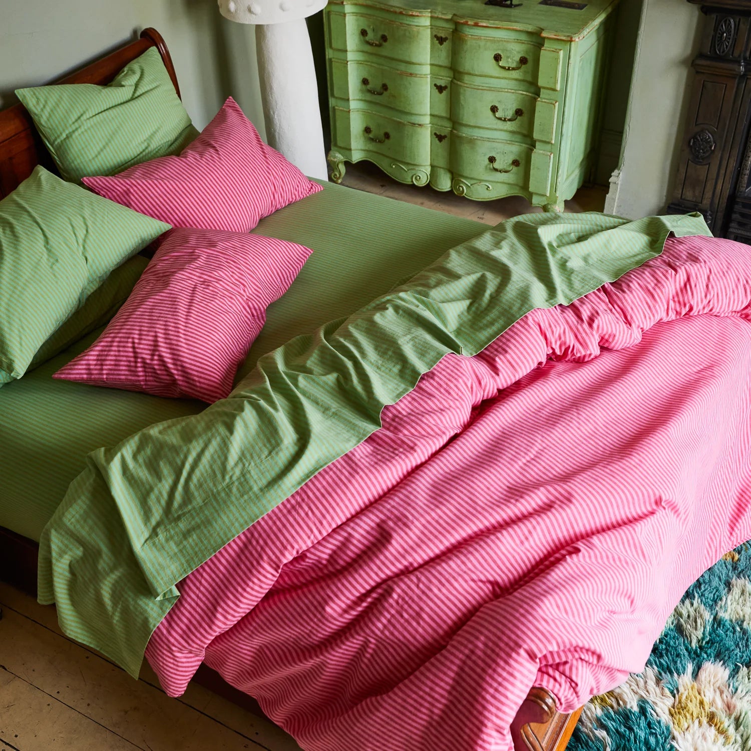 Queen Cordell Cotton Quilt Cover - Scarlet