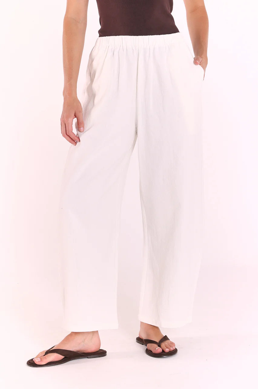 Eleanor Barrel Pant - White