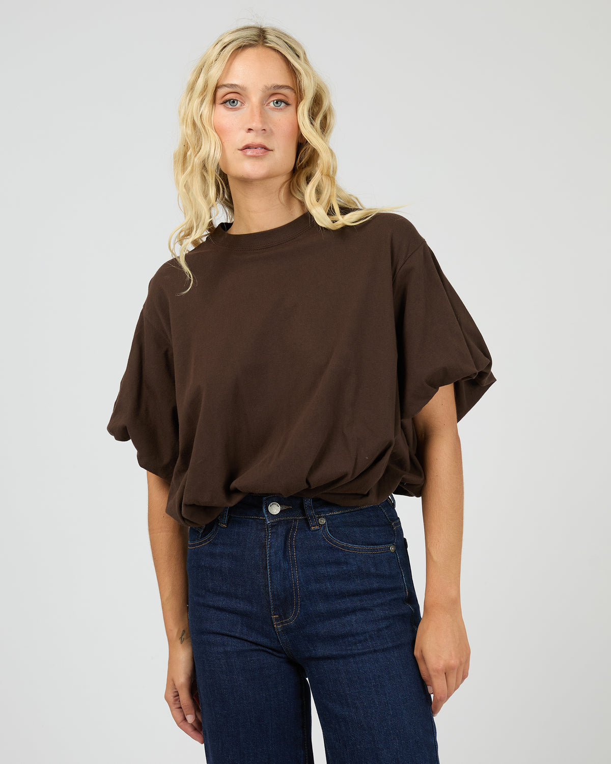 AAE ICON BUBBLE TEE BROWN