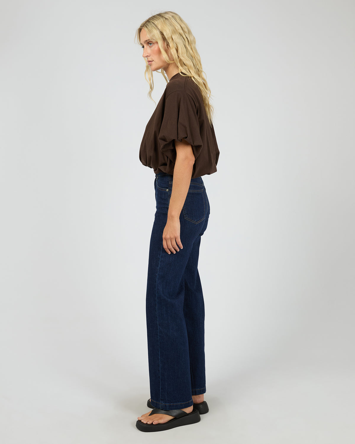 AAE ICON BUBBLE TEE BROWN