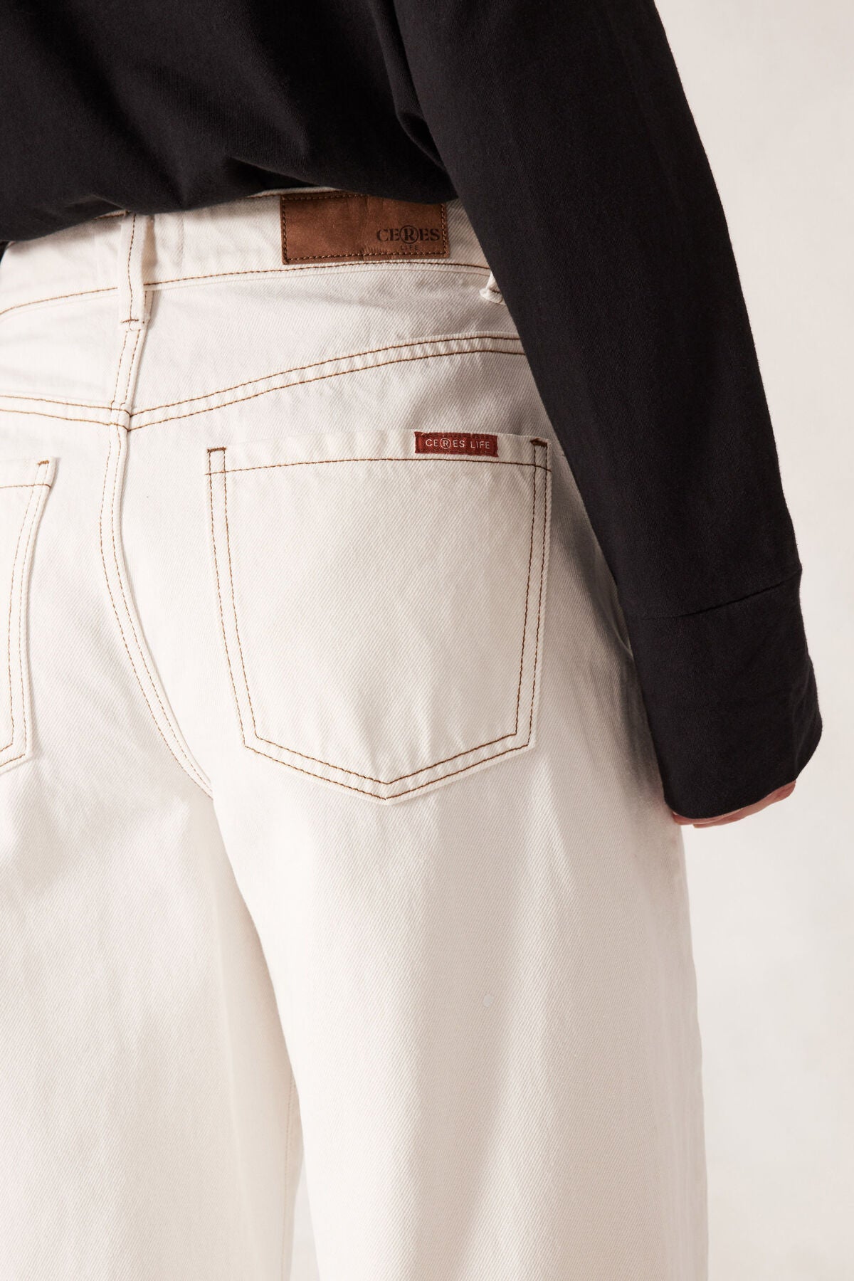 Tapered Barrel Jean - Fresh Ecru