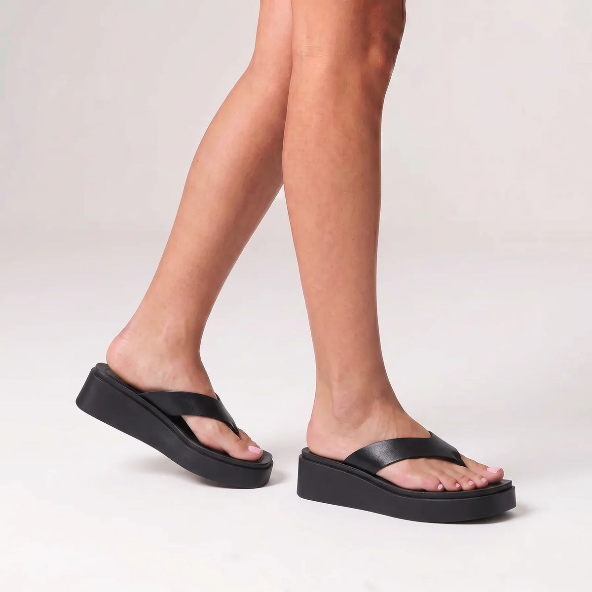 RAPTOR FLATFORM THONGS - BLACK