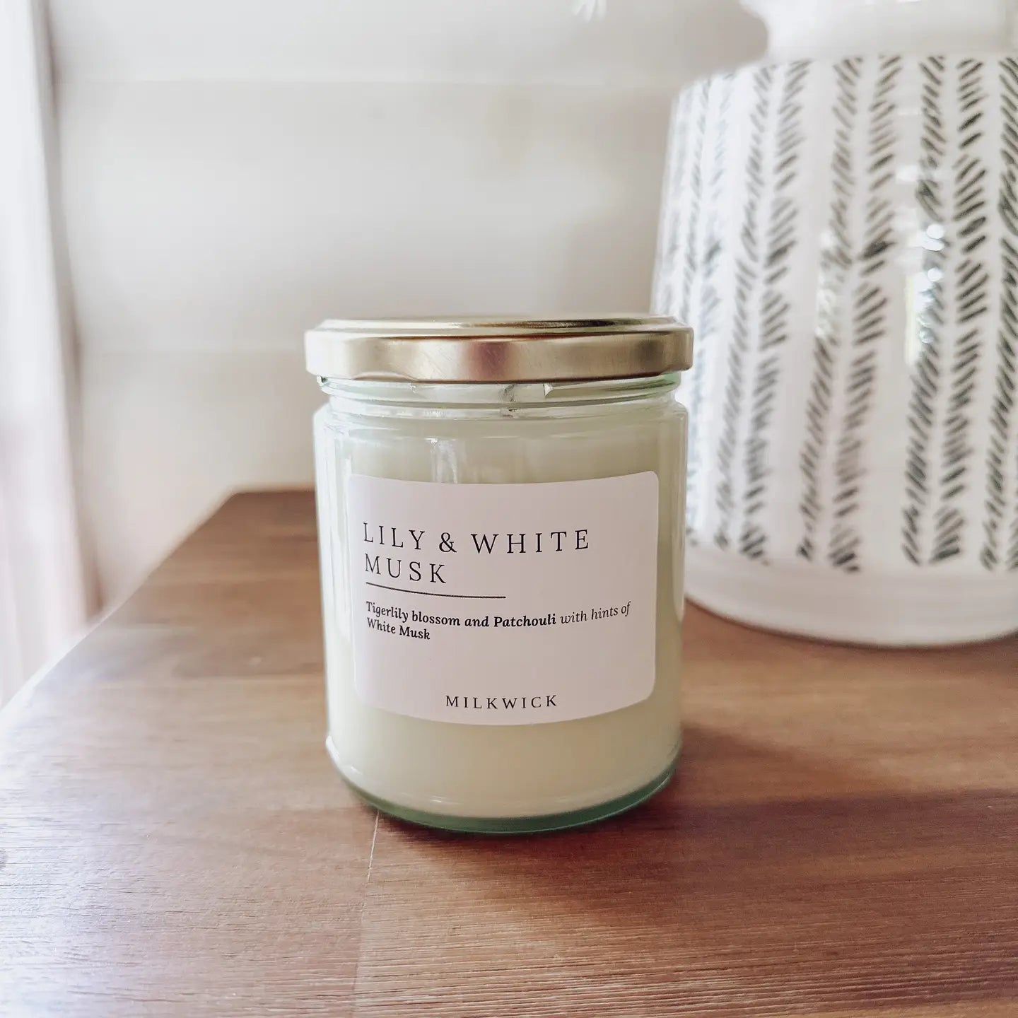 Lily & White Musk