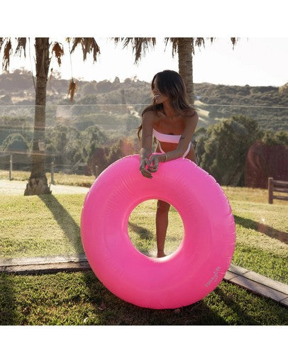 Pool Ring - Glossy Neon Pink