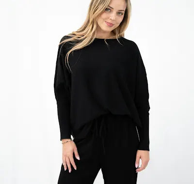 Curved hem box Jumper - Black
