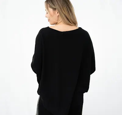 Curved hem box Jumper - Black