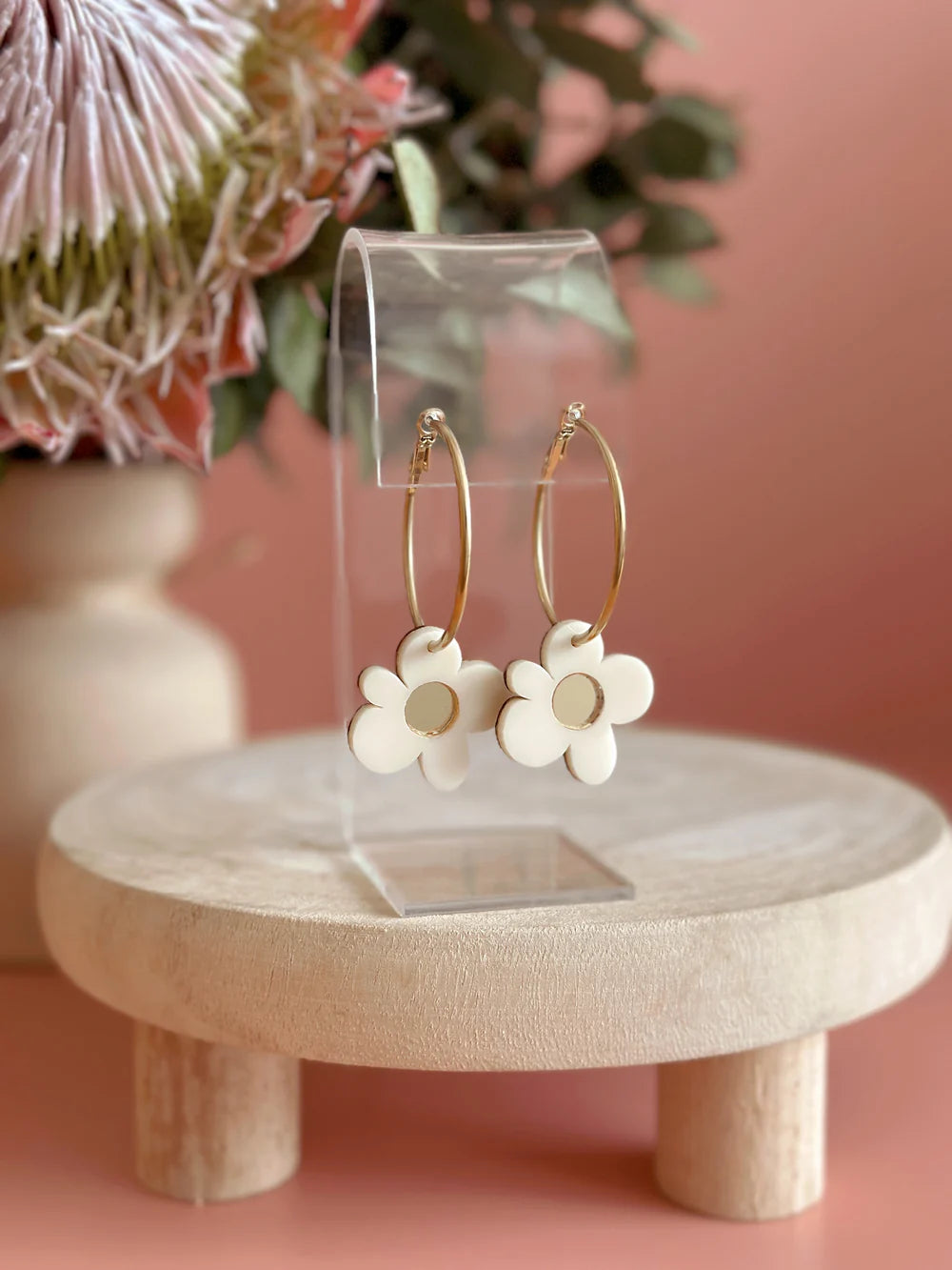 Moon  flower hoop earrings - Cream + Gold