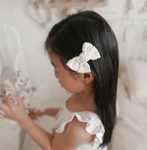 Azalea Bow Clip - White