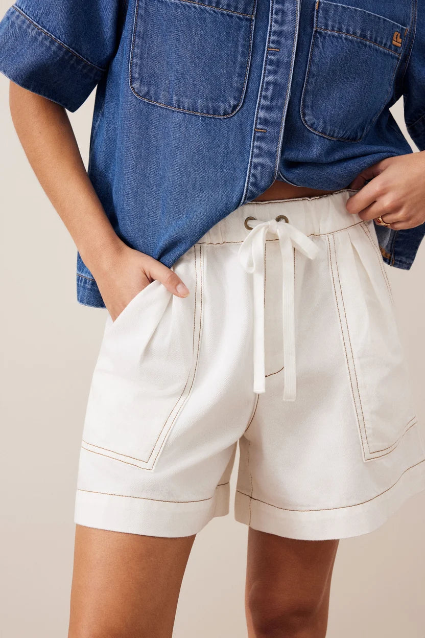 Darcy Relaxed Everyday Short - New Ecru