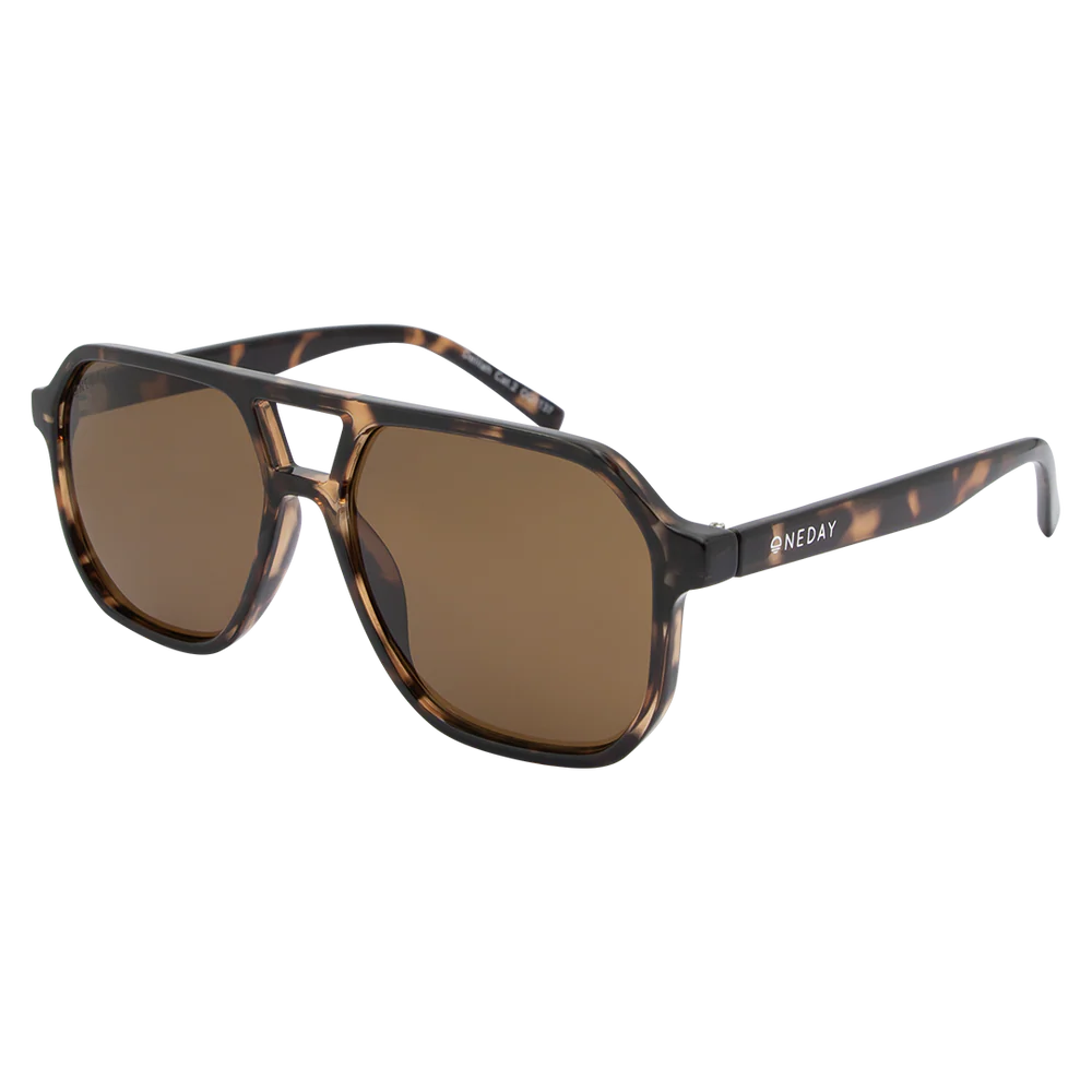 DELILAH- Tortoise Brown